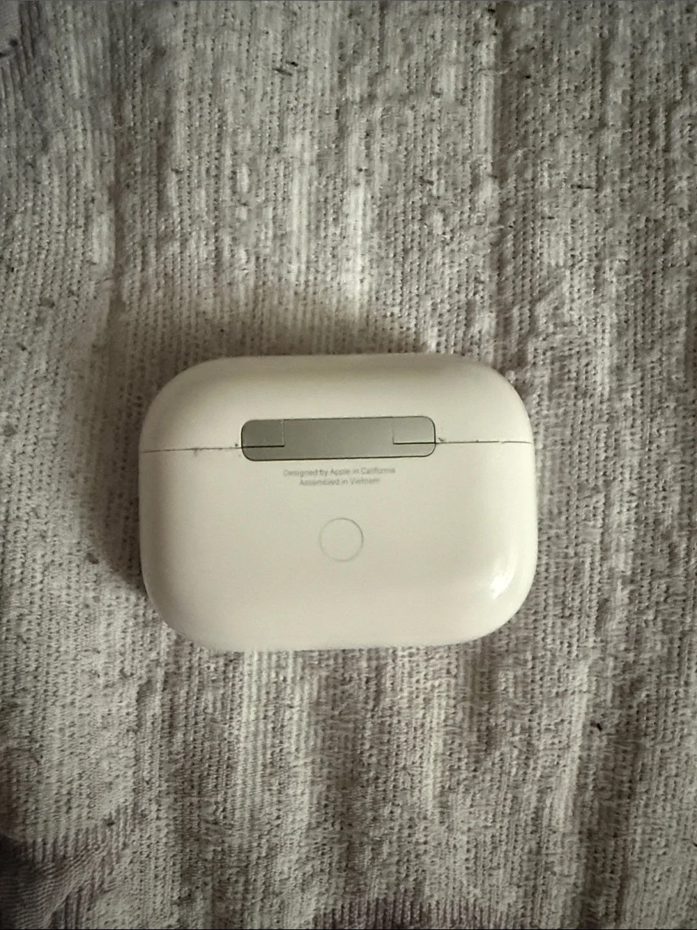 Apple White Wireless Earbuds w/ Charging Case